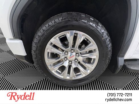 Used 2023 GMC Sierra 1500 Denali w/ Technology Package image 9