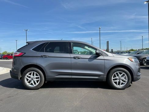 Used 2024 Ford Edge SEL w/ Convenience Package AWD/4WD image 4