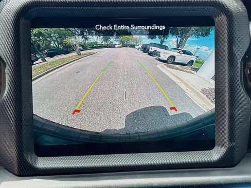 Used 2021 Jeep Wrangler Unlimited Sahara AWD/4WD image 14