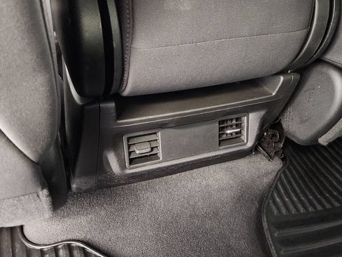 Used 2022 Chevrolet Silverado 1500 Custom RWD image 29