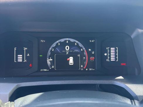 Certified 2025 Toyota 4Runner SR5 AWD/4WD image 19