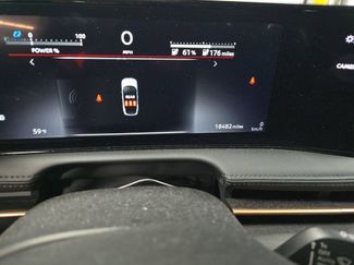 Used 2024 Nissan Ariya FWD video 2