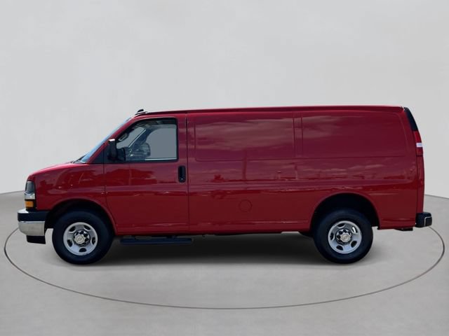 Used 2024 Chevrolet Express 2500 w/ Driver Convenience Package RWD image 2