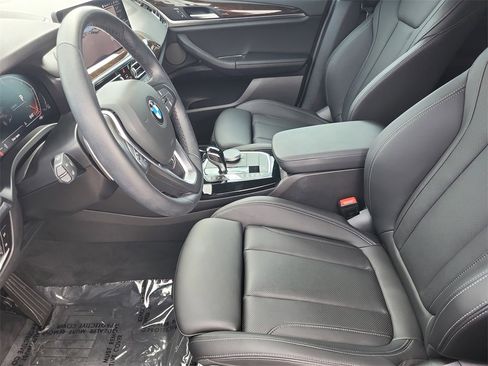 Used 2023 BMW X3 xDrive30i w/ Premium Package image 15