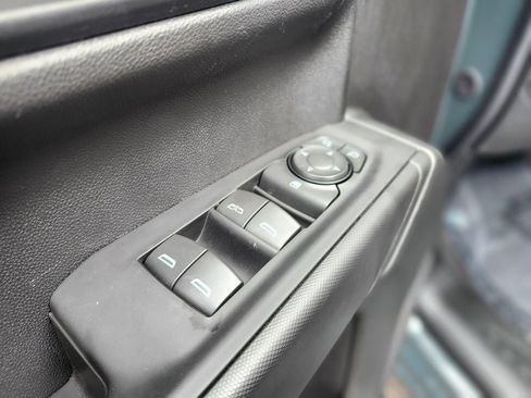 Used 2025 Chevrolet Silverado 1500 Custom Trail Boss w/ LPO, Dark Essentials Package AWD/4WD image 15