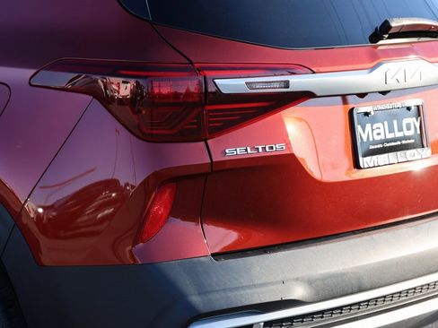 Used 2022 Kia Seltos S image 9