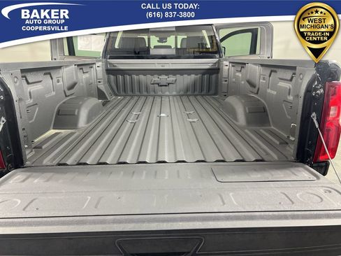 Used 2025 Chevrolet Silverado 3500 High Country w/ Technology Package image 25