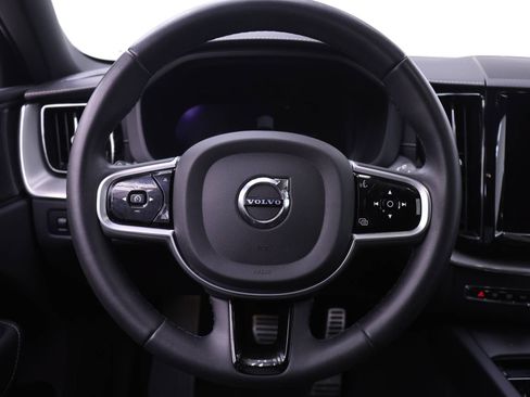 Used 2022 Volvo XC60 T8 R-Design AWD/4WD image 16