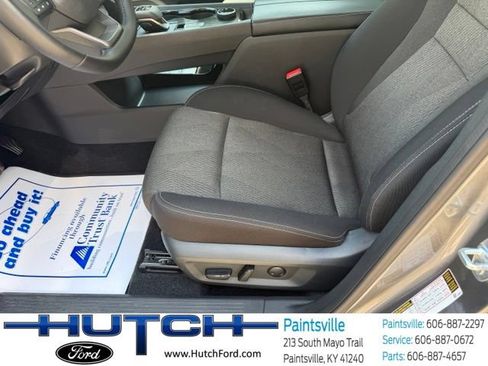 Used 2026 Nissan Rogue SV AWD/4WD image 28