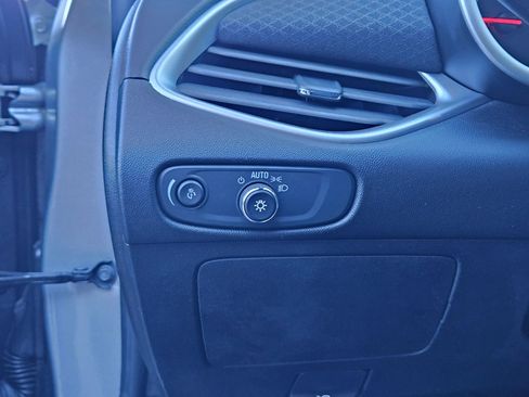 Used 2024 Chevrolet Malibu LT image 19