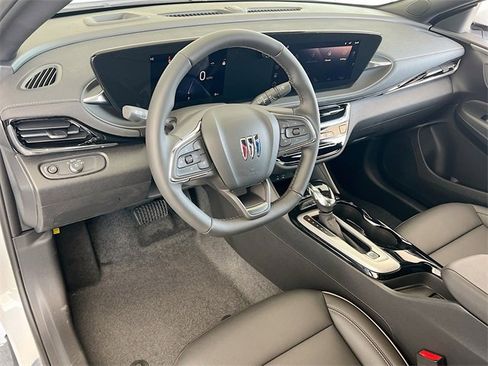 New 2026 Buick Envista Avenir image 6