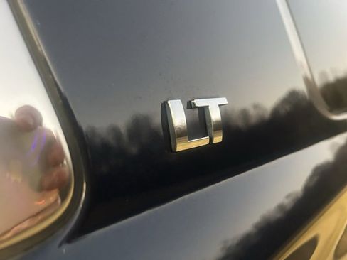 Used 2019 Chevrolet Tahoe LT image 12