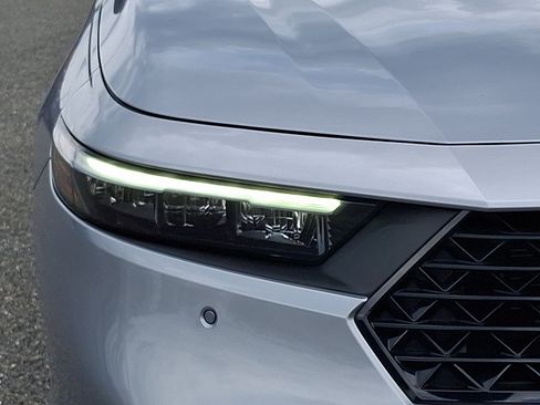 Certified 2023 Honda Accord Touring image 9