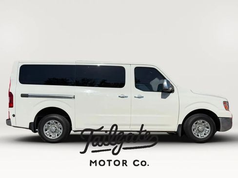 Used 2019 Nissan NV 3500 SV w/ Navigation Package RWD image 1