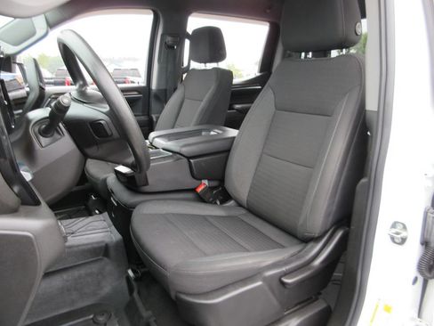 Used 2022 Chevrolet Silverado 1500 LT w/ Protection Package AWD/4WD image 17