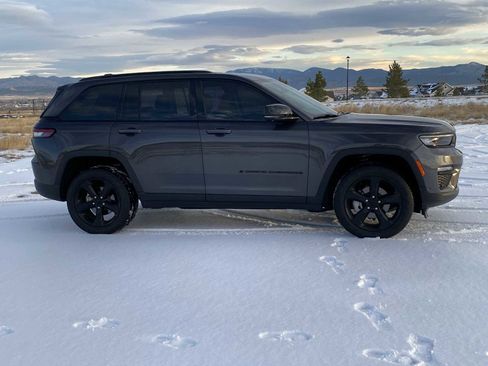 Certified 2023 Jeep Grand Cherokee Limited w/ Luxury Tech Group II image 22