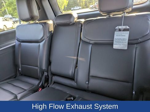 Certified 2025 Ford Expedition Max Platinum w/ Stealth Performance Package AWD/4WD image 17