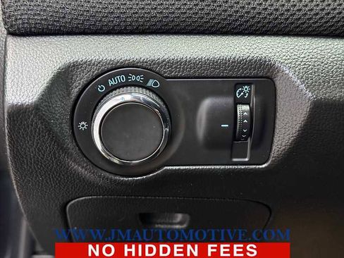 Used 2016 Chevrolet Cruze LT image 32