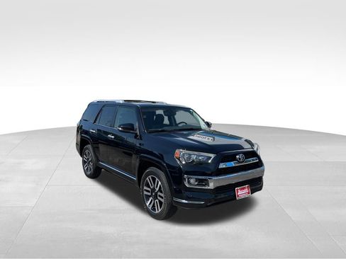 Used 2018 Toyota 4Runner Limited image 3