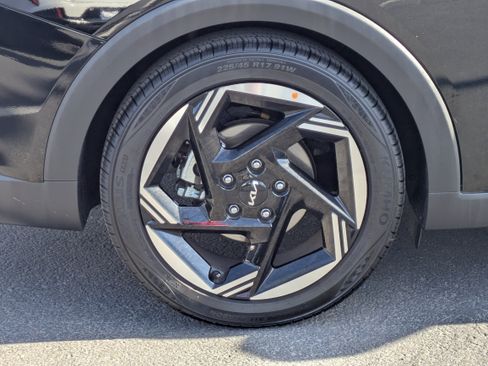 Certified 2025 Kia K4 EX image 9