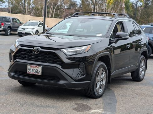 Used 2025 Toyota RAV4 XLE FWD image 11
