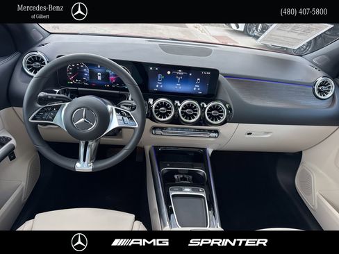 Certified 2025 Mercedes-Benz GLA 250 image 21