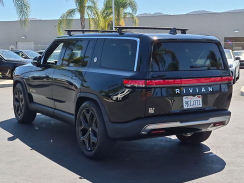 Used 2023 Rivian R1S Adventure AWD/4WD image 8