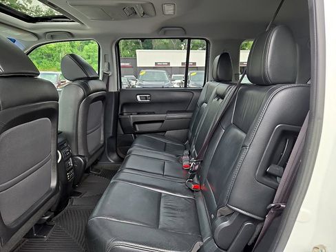 Used 2015 Honda Pilot Touring image 11