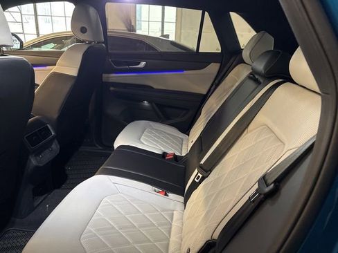 Certified 2024 Volkswagen Atlas Cross Sport SEL Premium R-Line image 8