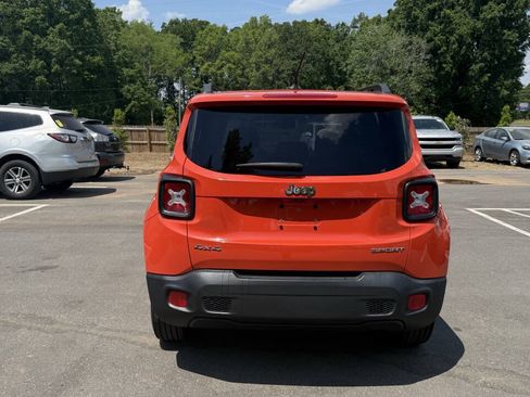 Used 2017 Jeep Renegade Sport w/ Power & Air Group AWD/4WD image 7
