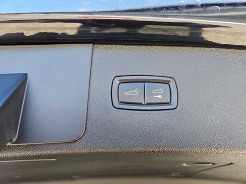 Certified 2023 Porsche Cayenne S AWD/4WD image 37