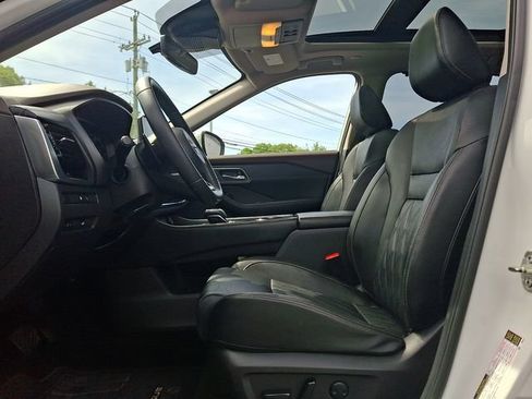 Used 2023 Nissan Rogue Platinum w/ Platinum Premium Package AWD/4WD image 14