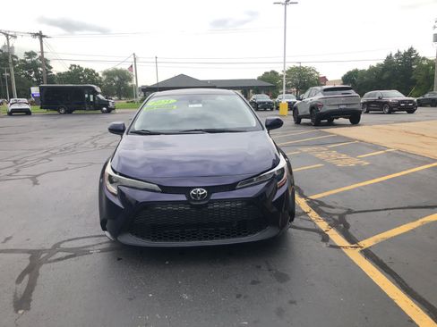Used 2021 Toyota Corolla LE FWD image 5