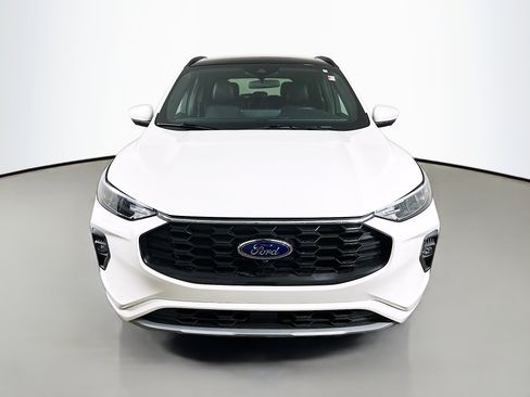 Used 2023 Ford Escape ST-Line Select w/ Tech Pack #2 AWD/4WD image 2