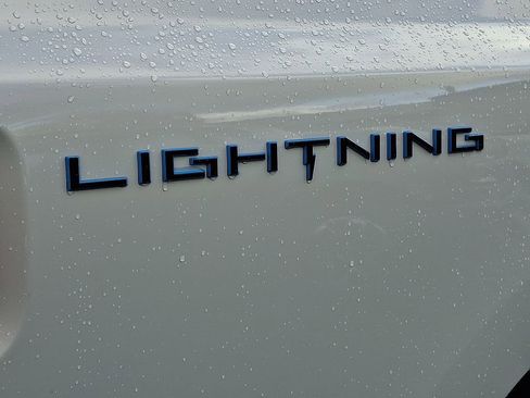 New 2025 Ford F150 Lightning Flash AWD/4WD image 10