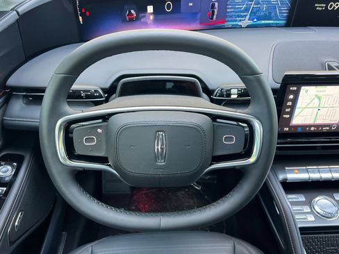 New 2026 Lincoln Nautilus Reserve w/ Jet Appearance Package AWD/4WD image 11