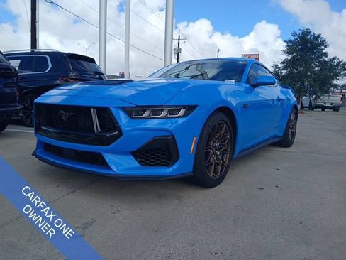 Used 2024 Ford Mustang GT Premium w/ GT Performance Package RWD image 3