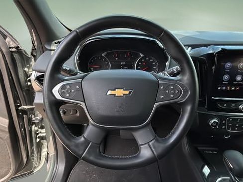 Used 2023 Chevrolet Traverse LT FWD image 12