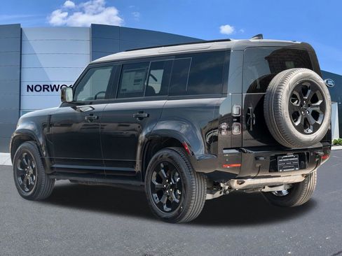 New 2026 Land Rover Defender 110 X-Dynamic SE AWD/4WD image 6