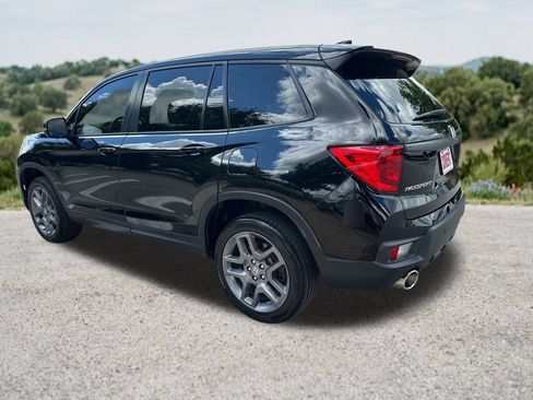 Used 2023 Honda Passport EX-L image 8
