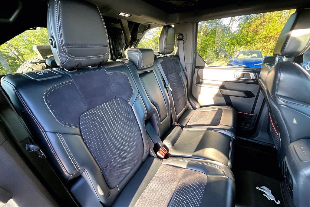 Used 2022 Ford Bronco Raptor w/ Interior Carbon Fiber Pack 6 AWD/4WD image 37