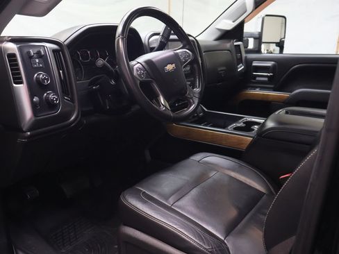 Used 2015 Chevrolet Silverado 3500 LTZ w/ Duramax Plus Package AWD/4WD image 18