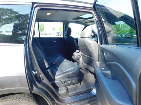 Certified 2022 Honda Pilot Special Edition image 6