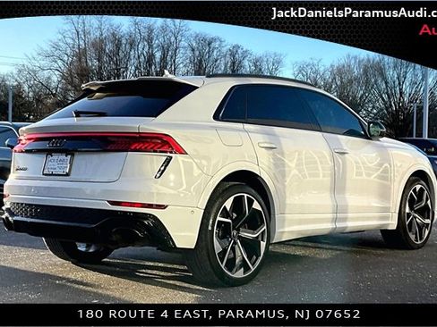 Used 2024 Audi RS Q8 w/ Black Optic Package image 2
