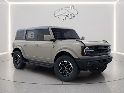 New 2025 Ford Bronco Outer Banks AWD/4WD image 7