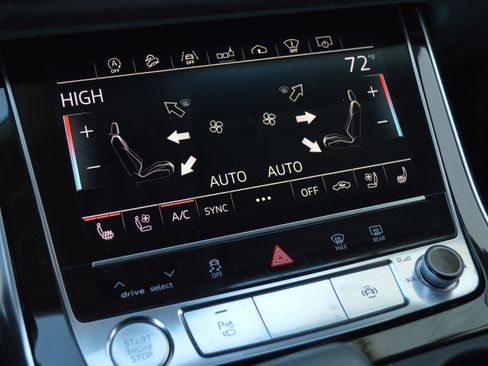 Used 2019 Audi Q8 Prestige w/ Luxury Package AWD/4WD image 23