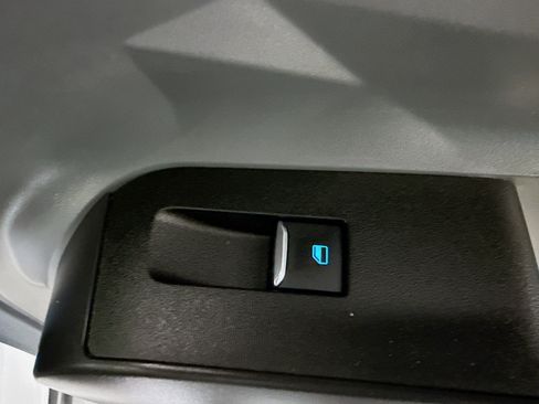 Used 2023 Ford Maverick XL image 30