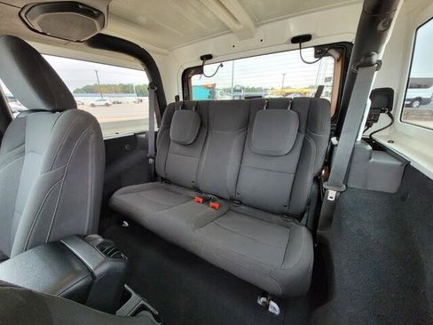 Used 2023 Jeep Wrangler Sport S image 30