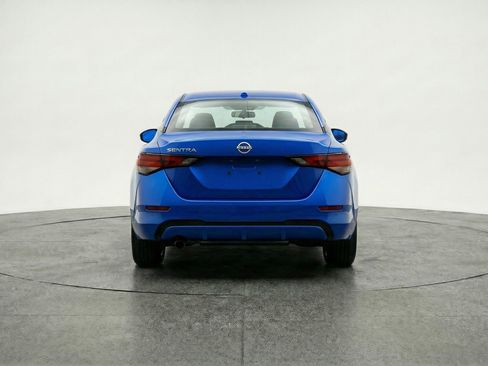 Used 2025 Nissan Sentra SV image 7