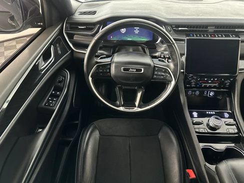 Certified 2023 Jeep Grand Cherokee Trailhawk w/ Advanced Protech Group II AWD/4WD image 6